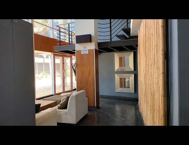 410M² BUSINESS FOR SALE IN POINT WATERFRONT